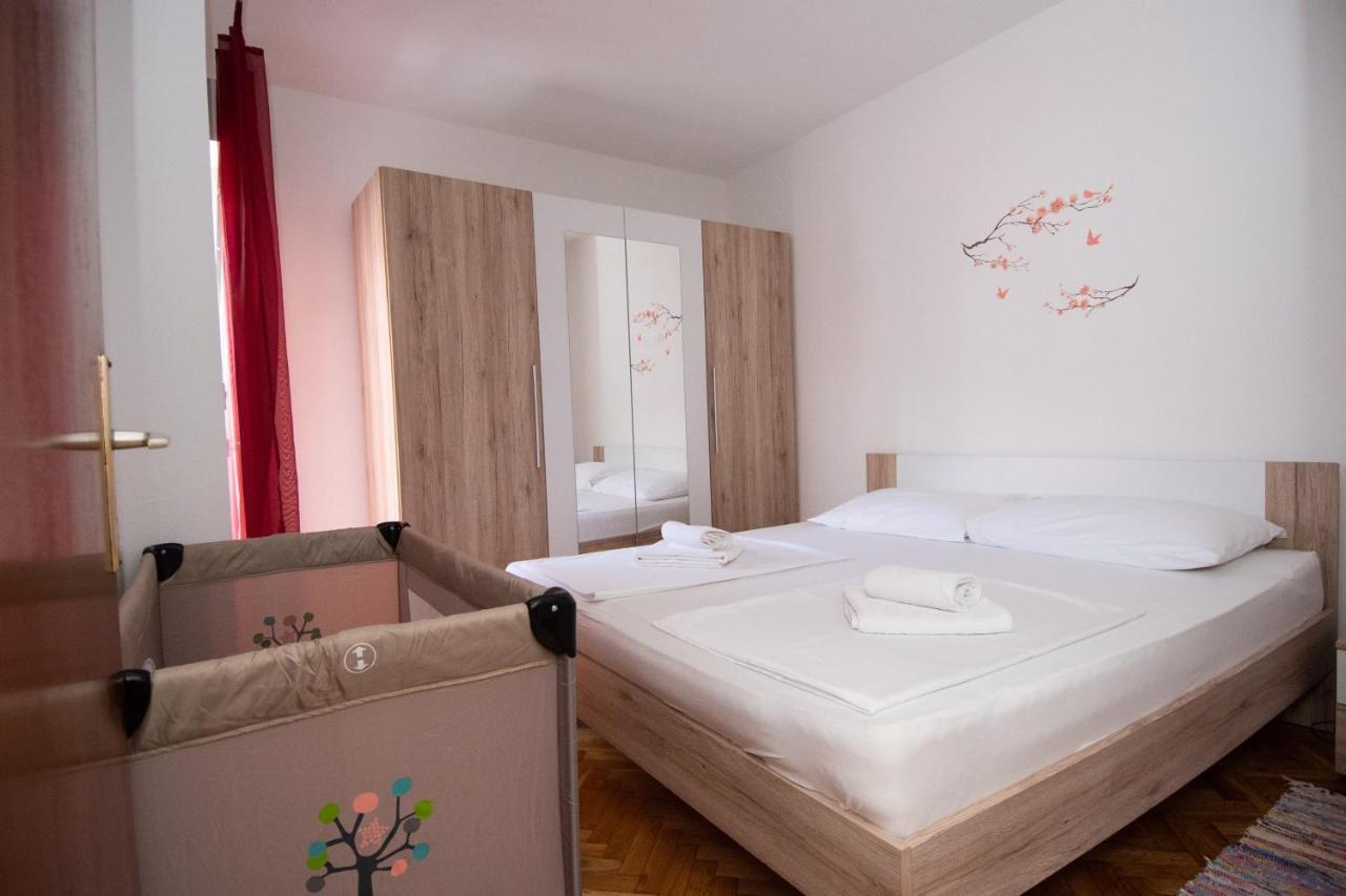 Apartmani Ivana Kaštela Exterior foto
