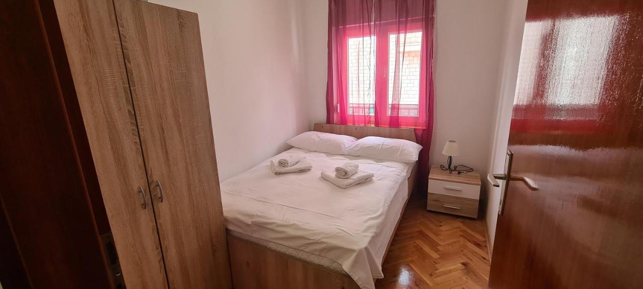 Apartmani Ivana Kaštela Exterior foto